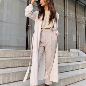 Kahlo robe bone long xs aritzia babaton